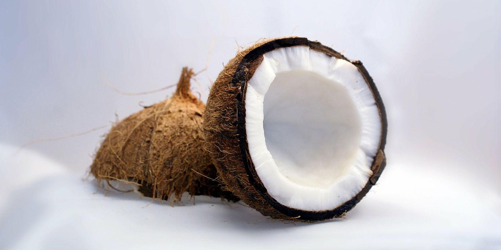 Jak jsem si vyléčila zánět zubu kokosovým olejem a oregánem