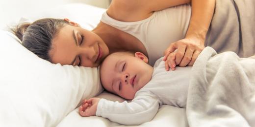Společné spaní - jak ovlivňuje kojence