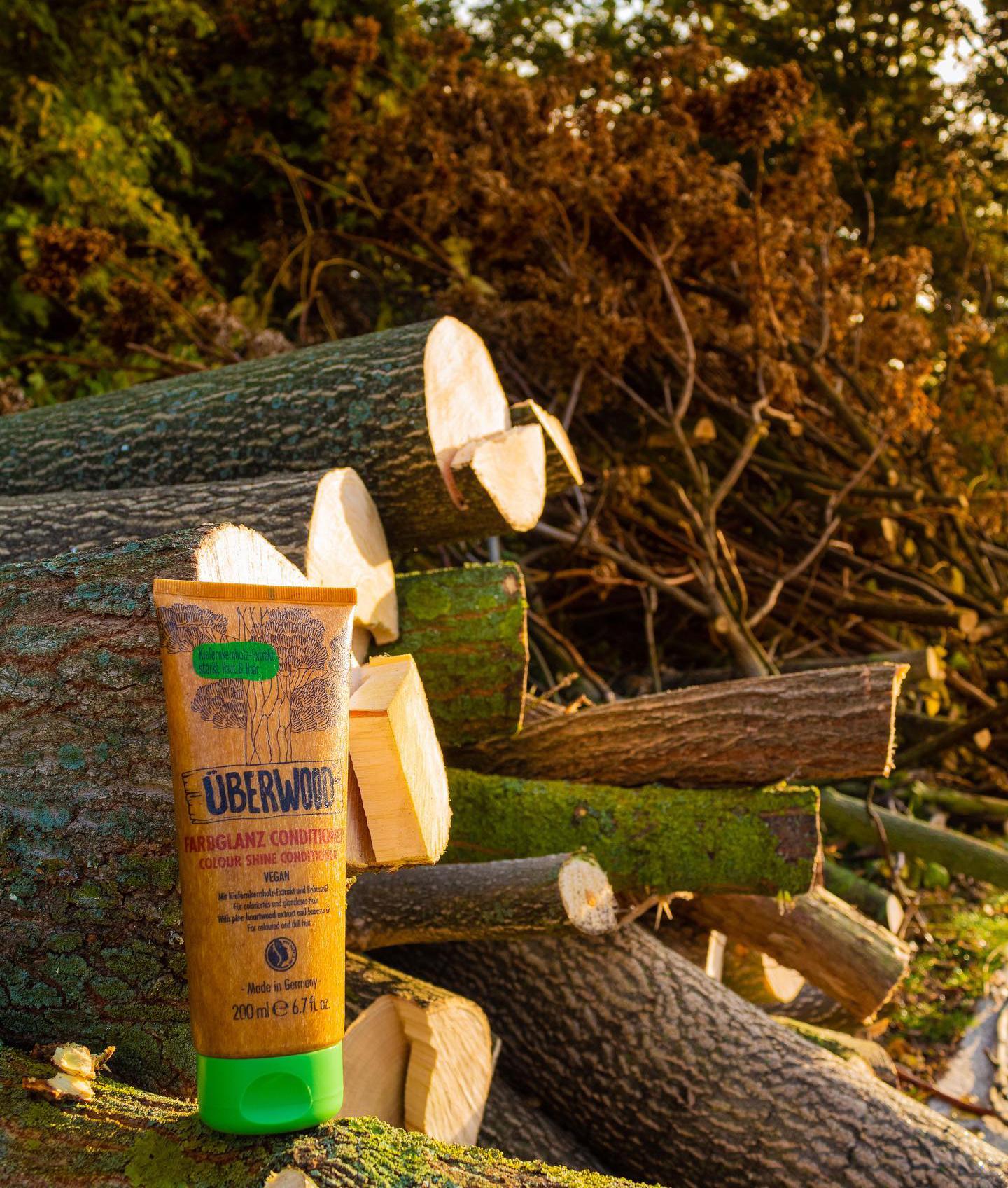 Produkty na vlasy od Uberwood