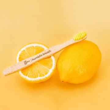 Humble Brush Zubní kartáček Soft (žlutý) 1 ks