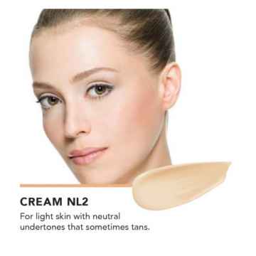 Inika Organic Tekutý make-up s kyselinou hyaluronovou, Cream 30 ml
