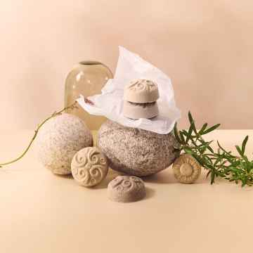 Rosenrot Naturkosmetik Tuhý sprchový gel mandlový květ, Poškozený obal 60 g