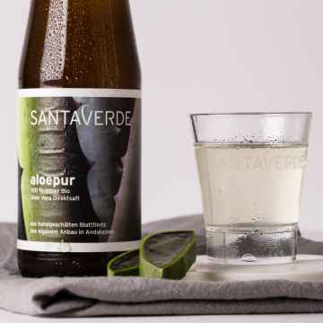 Santaverde Aloe vera šťáva 330 ml + sklenička